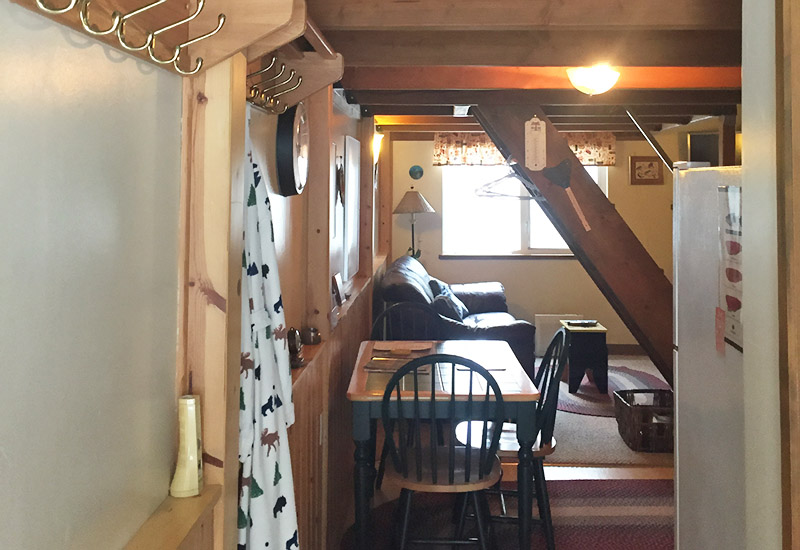 Caribou Cottage entryway